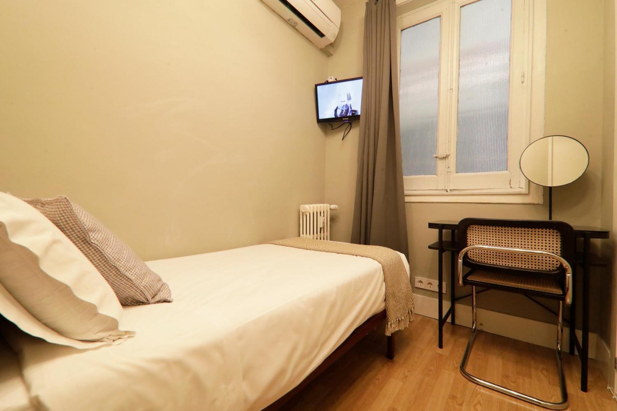 Suites You Gran Via Мадрид Экстерьер фото
