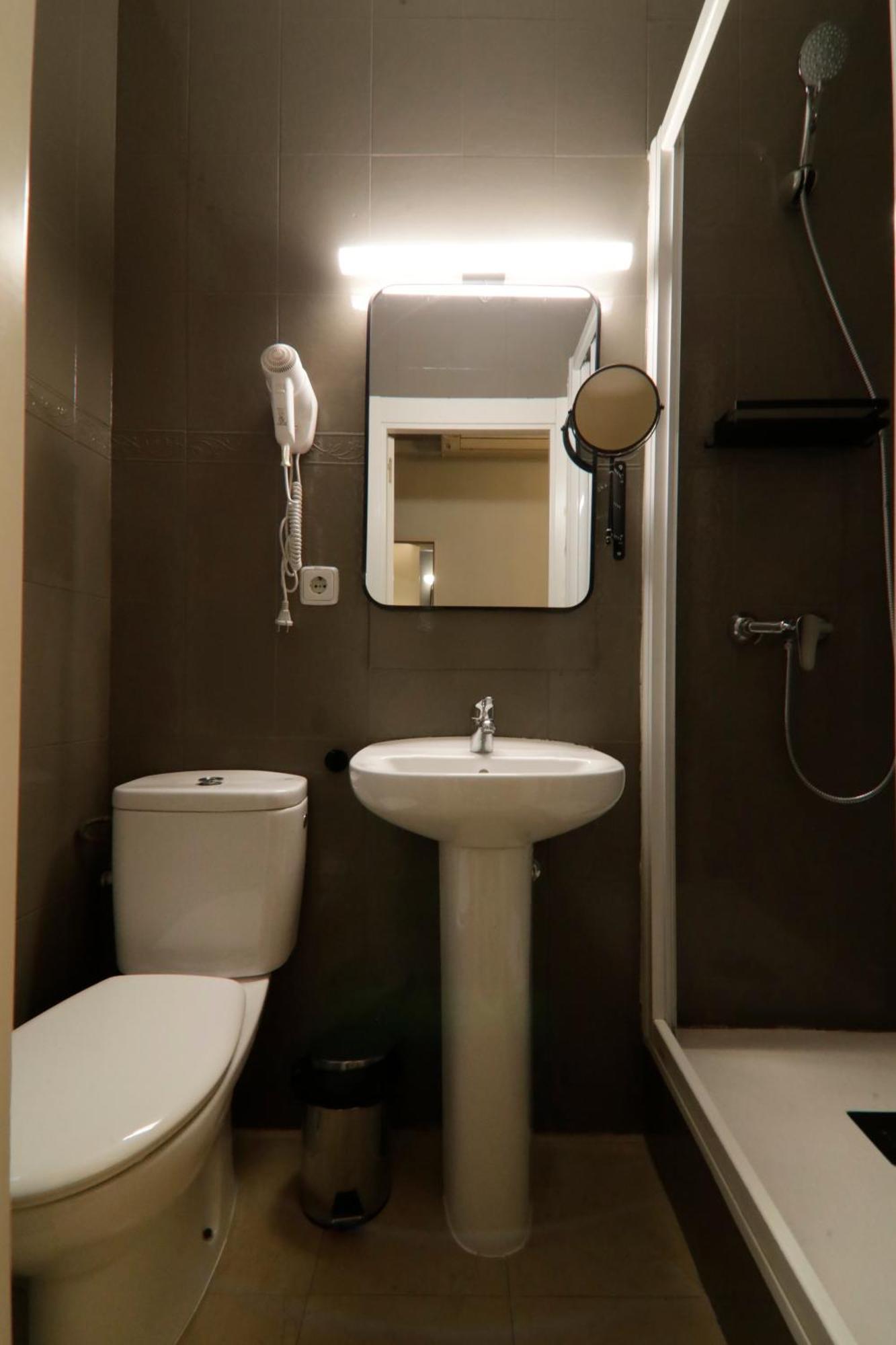 Suites You Gran Via Мадрид Экстерьер фото
